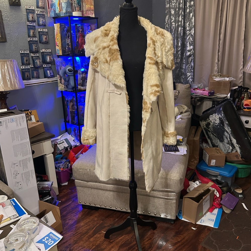 Midnight Velvet Tan Teddy Coat with Plush Collar